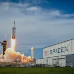 Valuasi SpaceX $400 miliar